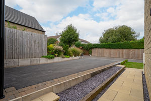 Longlieve Gardens Pilsley